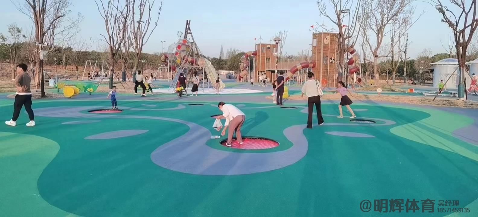 泰州公园跑道是用什么材料做成的